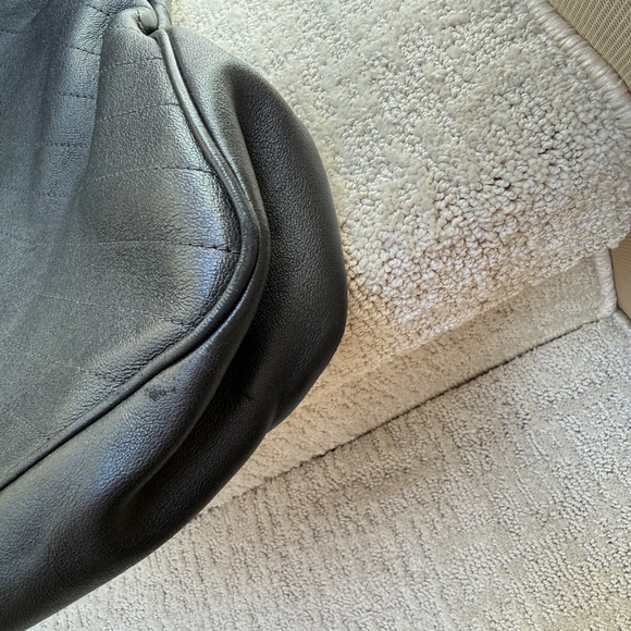 Gucci Sakai Be Green Calfskin Diagonal Stitched Medium Blondie Tote Black - Picture 12 of 14